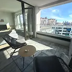 New Modern Near Tipos Arena With Parking *