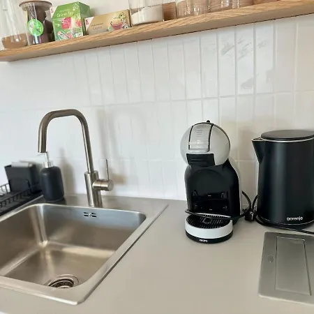 New Modern Near Tipos Arena With Parking *