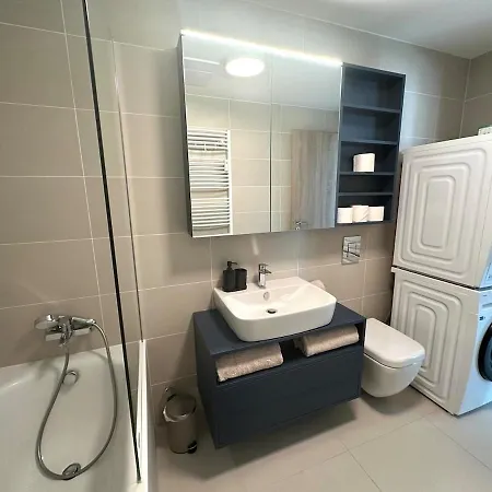 New Modern Near Tipos Arena With Parking Apartamento Bratislava