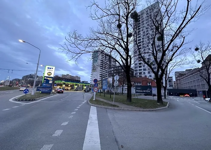 New Modern Near Tipos Arena With Parking Appartement *