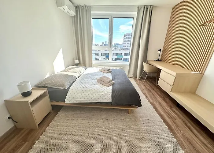 New Modern Near Tipos Arena With Parking * براتسيلافا