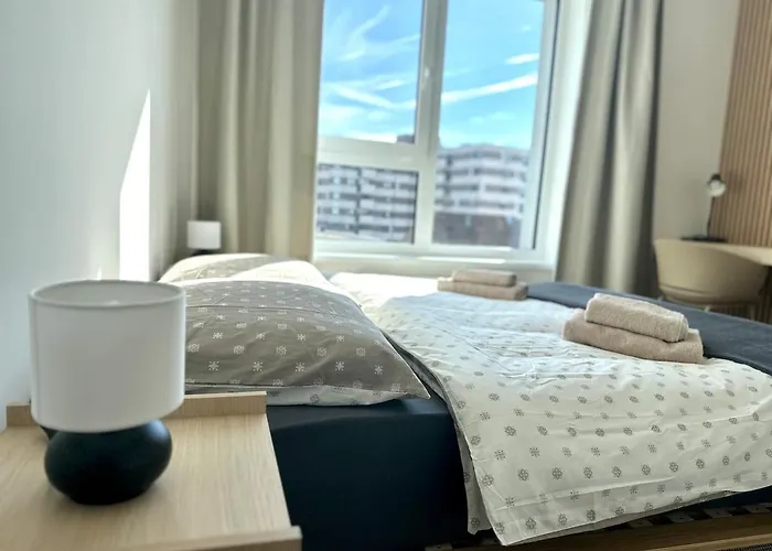 New Modern Near Tipos Arena With Parking Apartmán