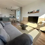 New Modern Near Tipos Arena With Parking Appartement Bratislava