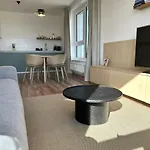New Modern Near Tipos Arena With Parking Appartement