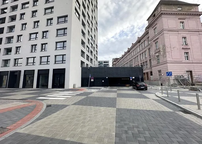 New Modern Near Tipos Arena With Parking 아파트 브라티슬라바